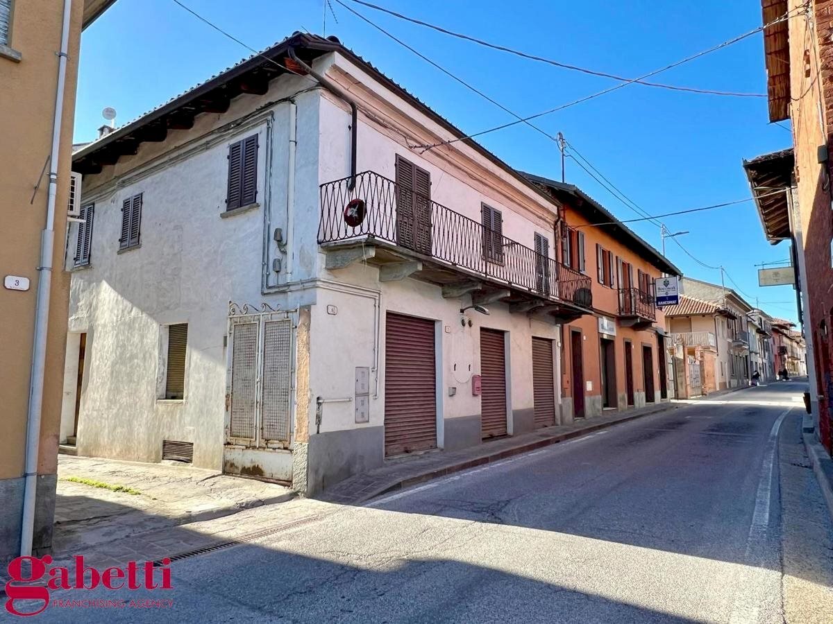 Vendita Casa indipendente Via Vittorio Emanuele II, La Morra