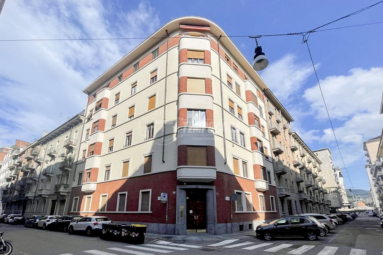 Vendita Appartamento Via Massena, 93, Torino