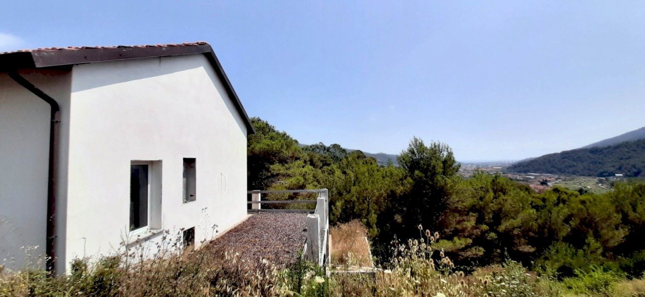 Indipendente - Villa a San Bartolomeo, Andora