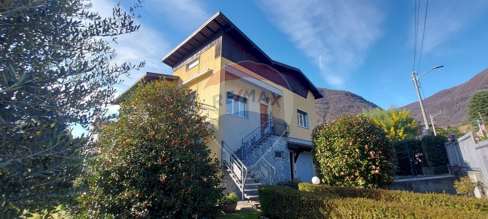 Vendita Villa Via Vittorio Veneto, 5
Centro, Cittiglio