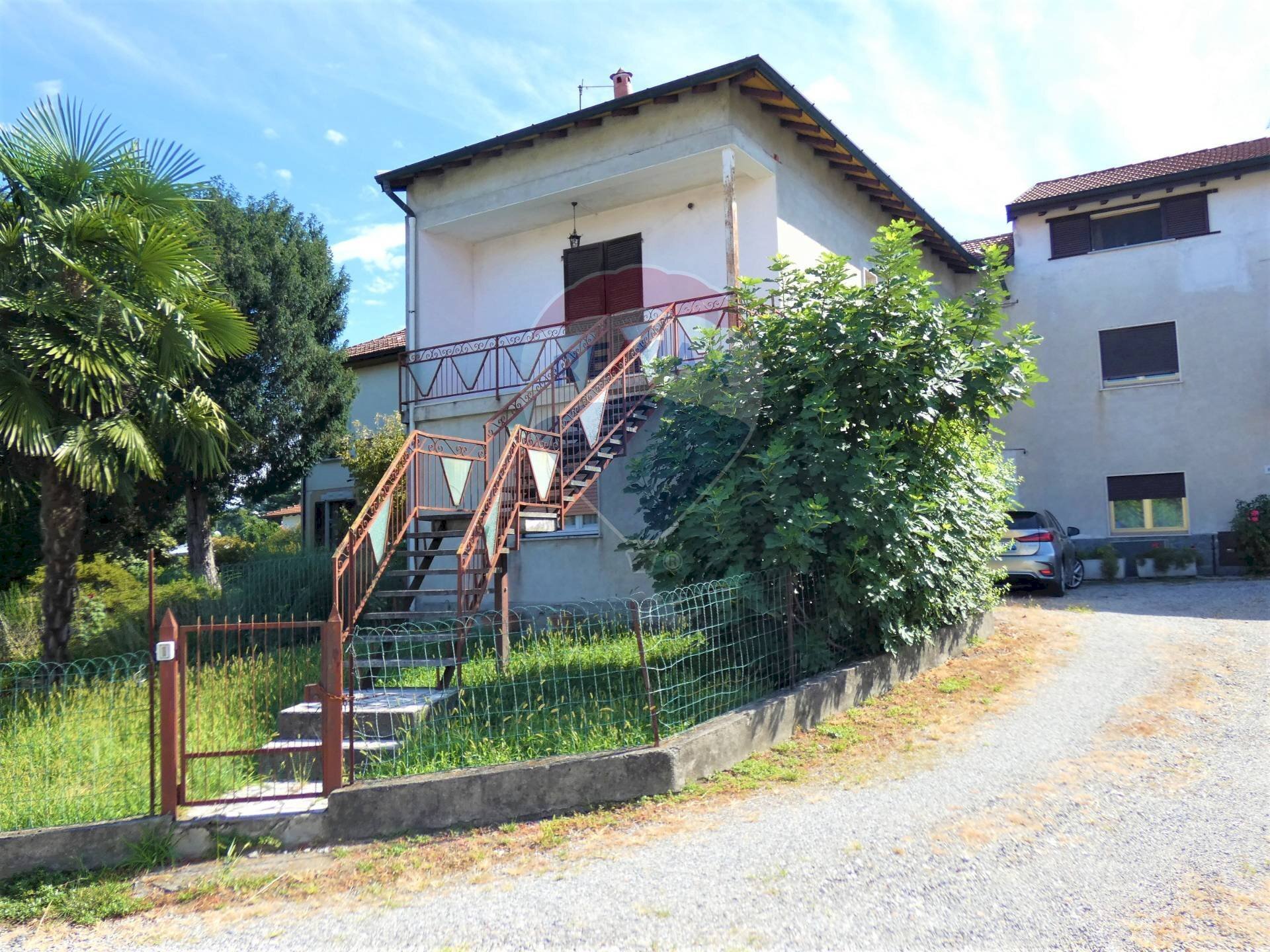 Vendita Casa semi indipendente Cavour, 20
Brebbia, Brebbia