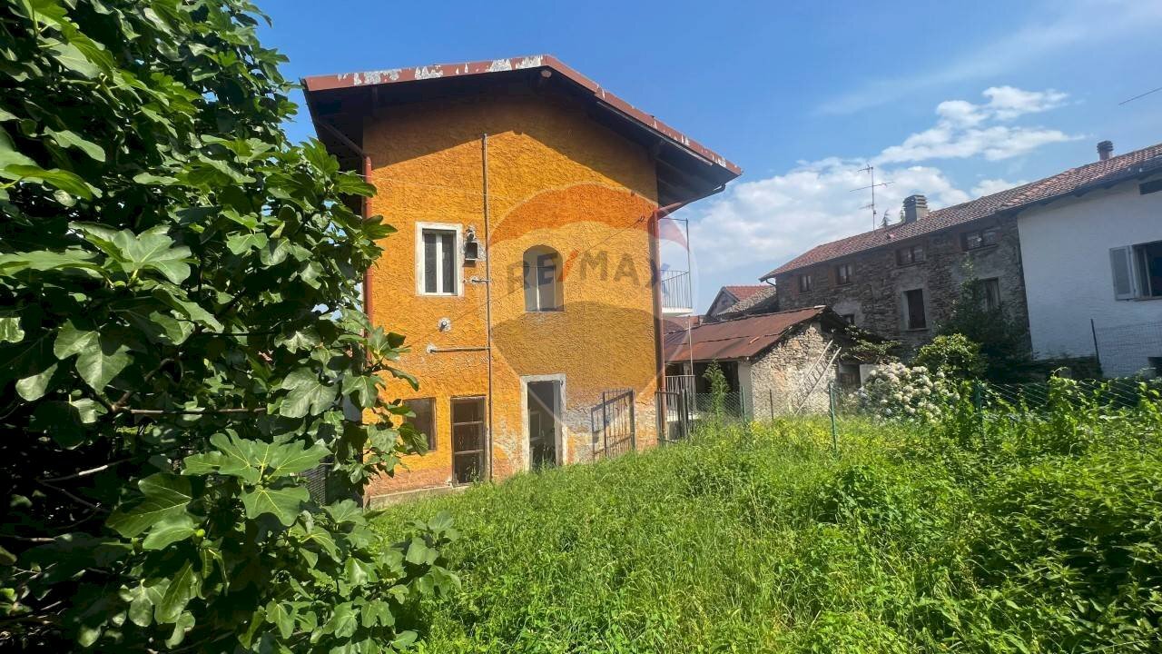 Vendita Porzione di casa Via Marliani, 5
Brissago-Valtravaglia, Brissago-Valtravaglia