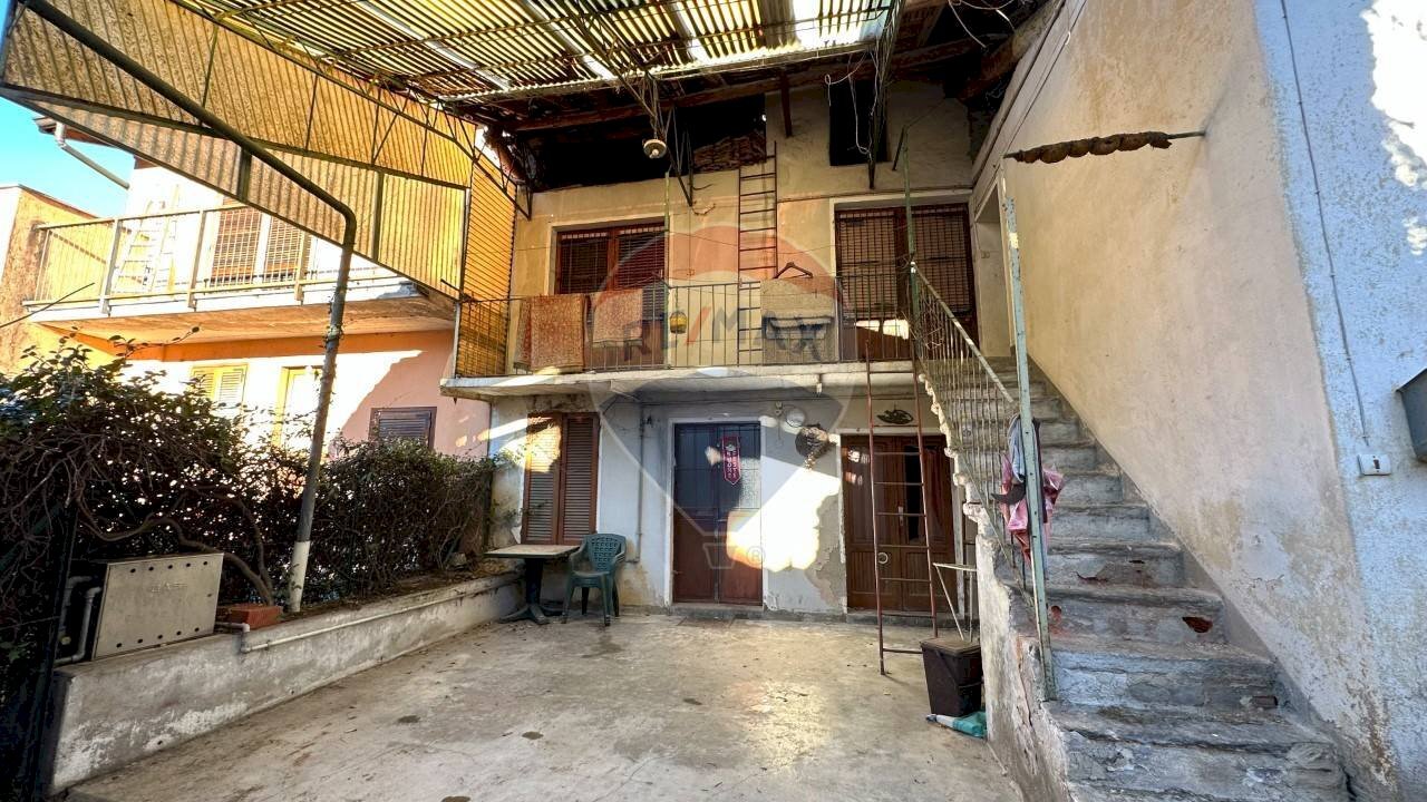 Vendita Porzione di casa Via Campagna, 28
Luino, Luino