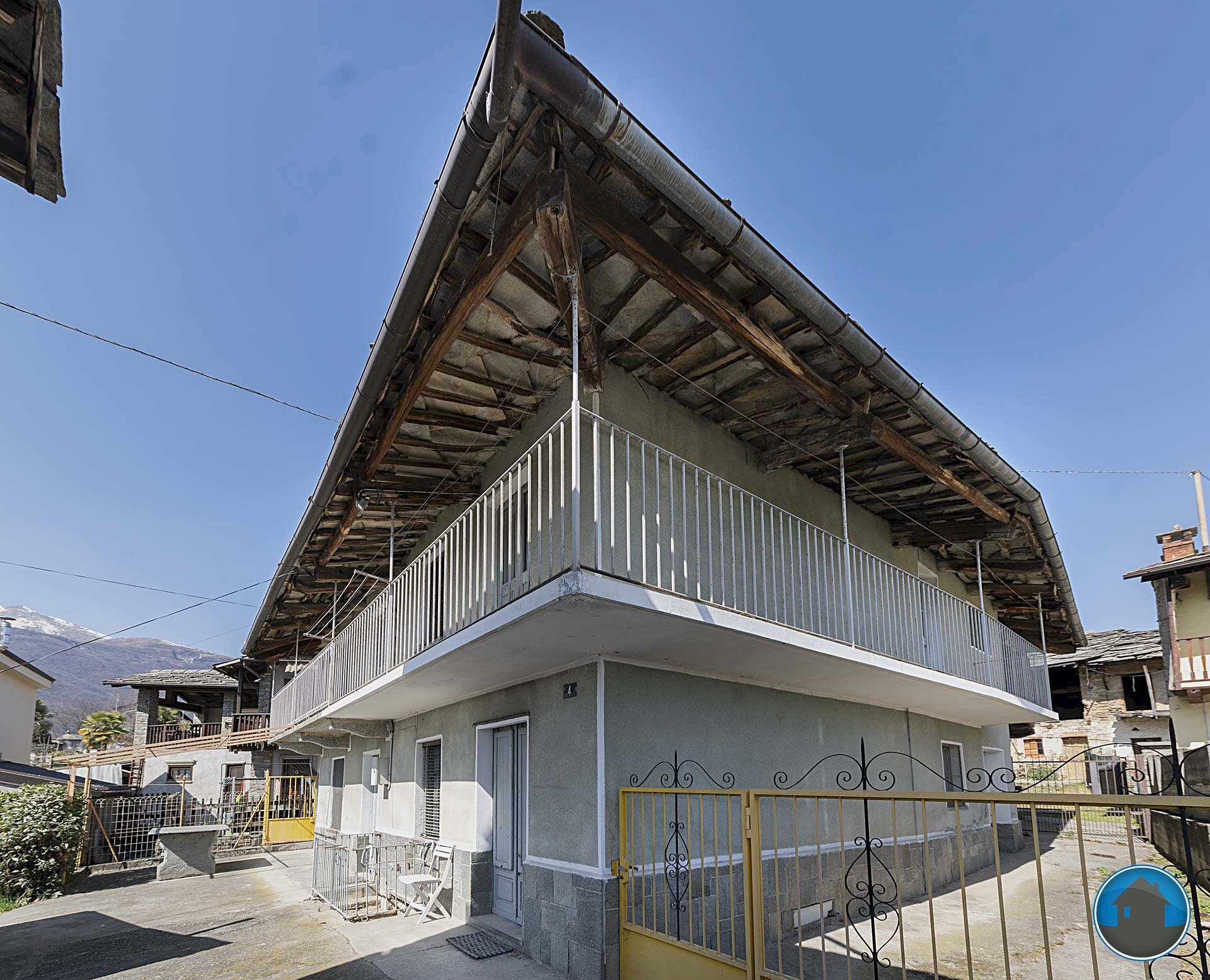 Ampia casa indipendente con terreno a Bagnolo P.te