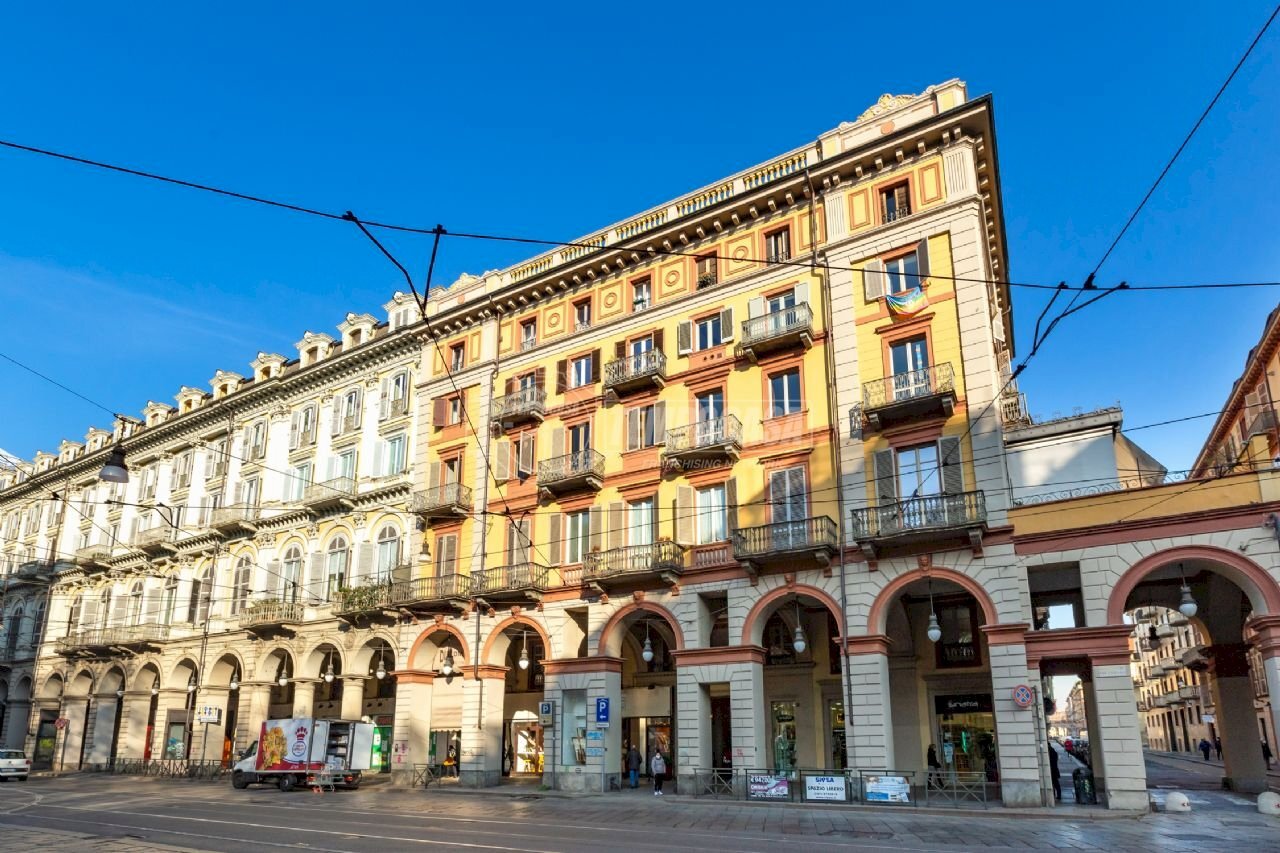 Vendita Appartamento Via Cernaia, Torino