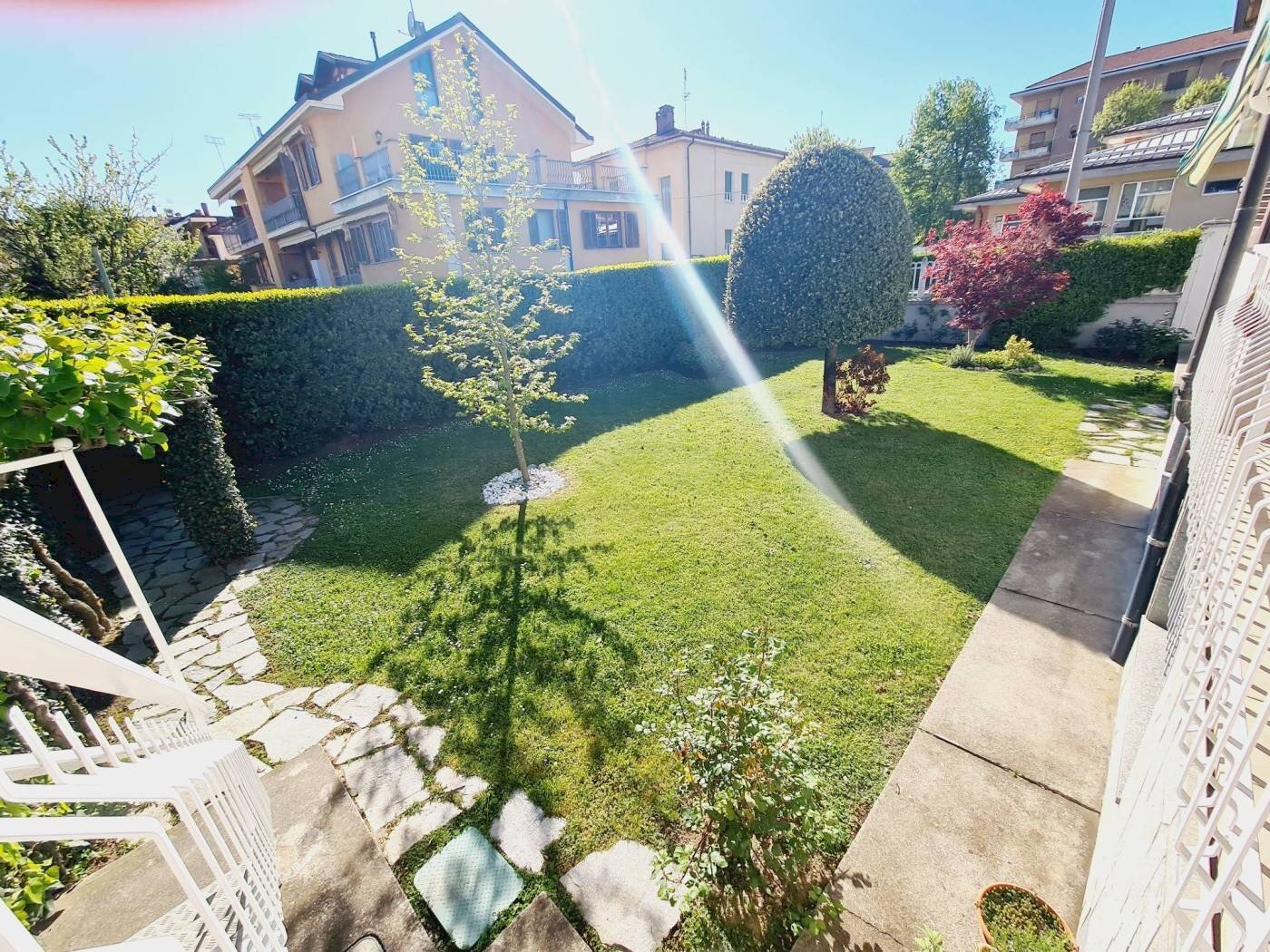 VILLA DEI FERROVIERI CON TERRAZZO E AMPIO GIARDINO