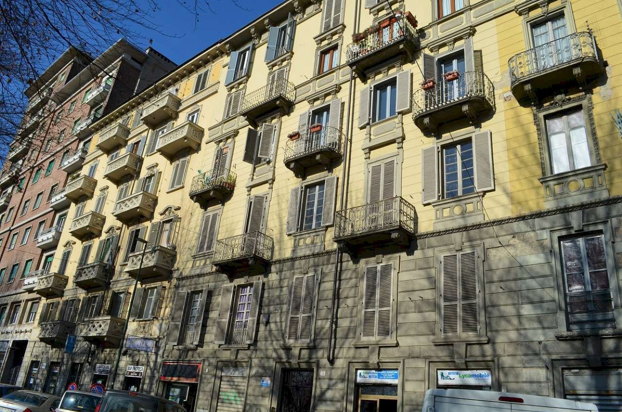 Vendita Magazzino Corso Giulio Cesare, Torino