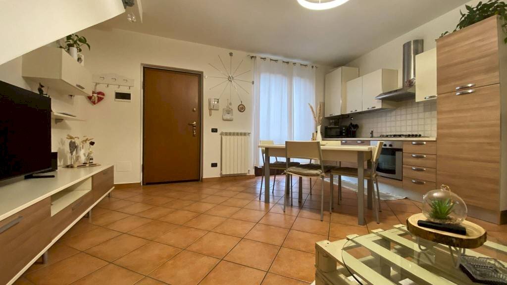 Vendita Appartamento via Milano, Somma Lombardo