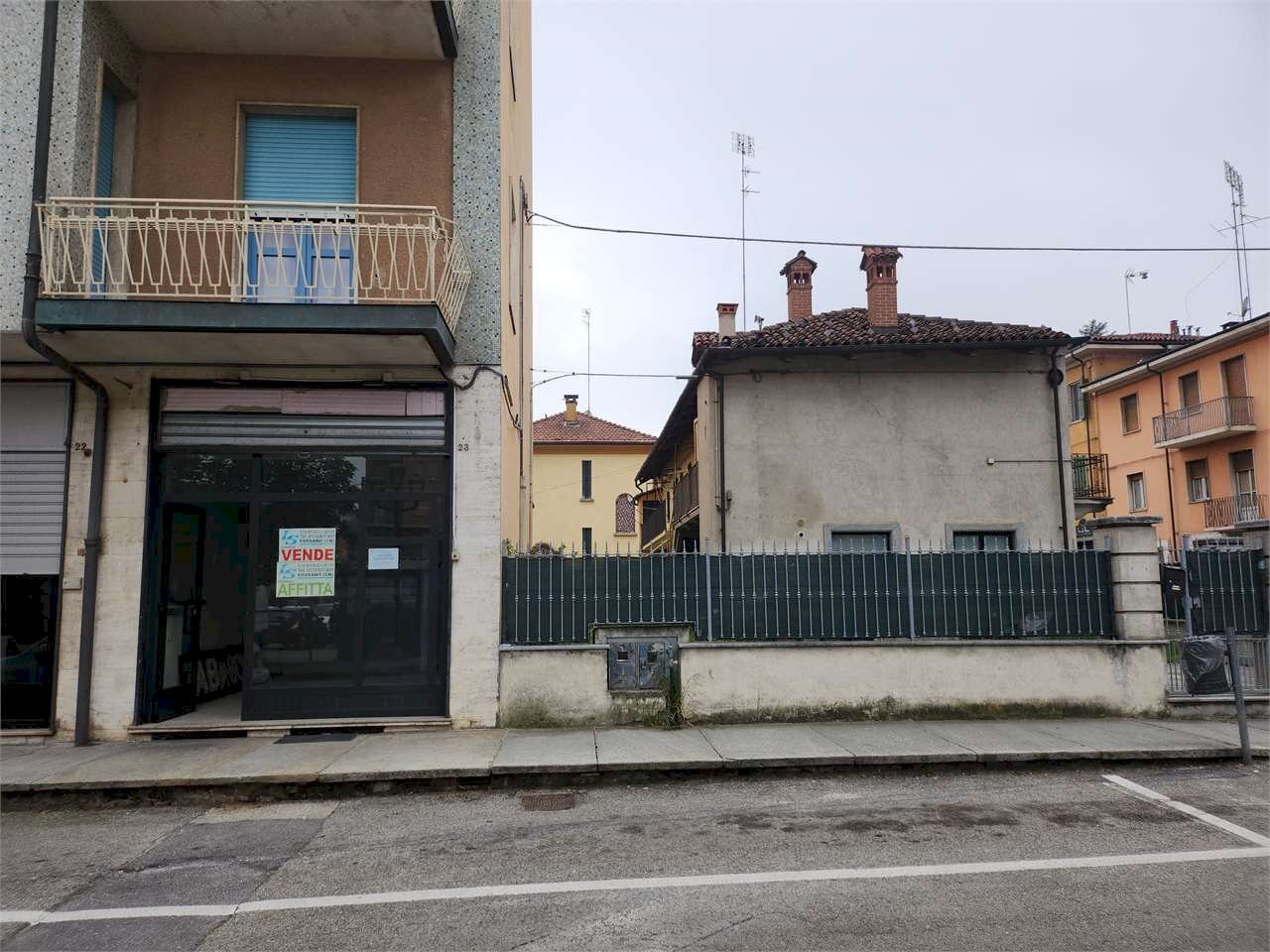 24202 FOSSANO MURI COMMERCIALI NEGOZIO