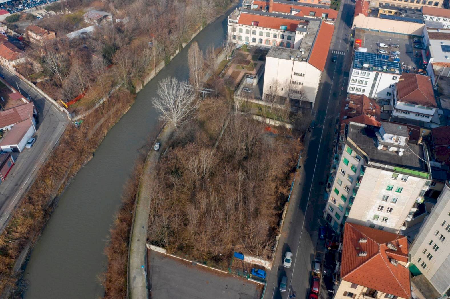 TERRENO DI AMPIA METRATURA EDIFICABILE