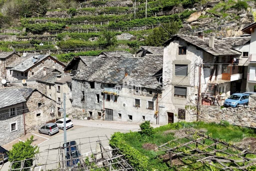 Casa semindipendente in vendita a Carema