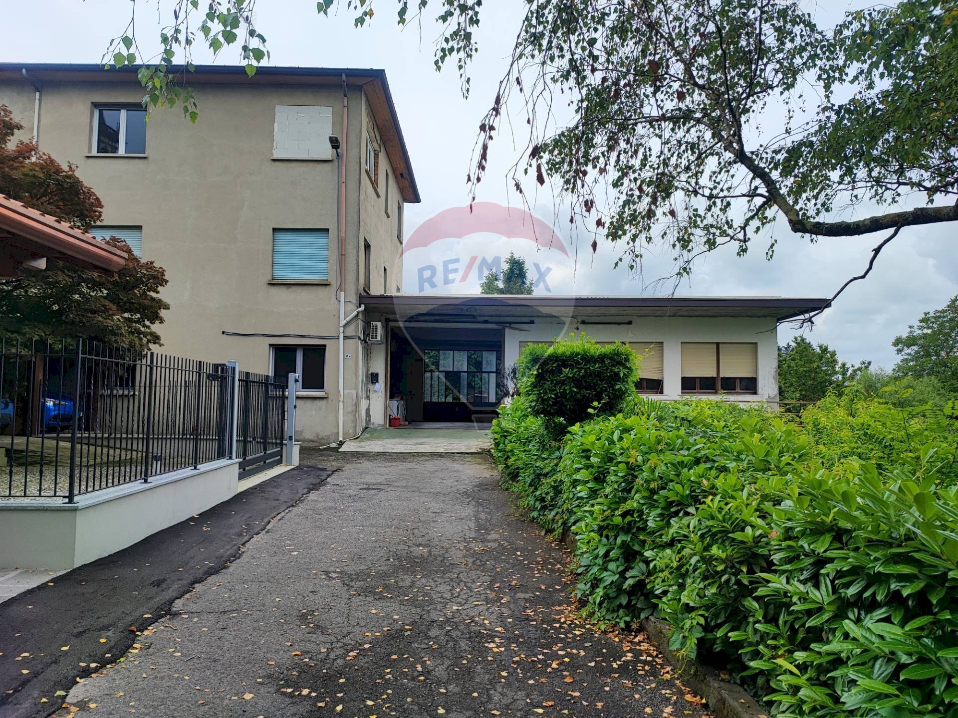 Vendita Stabile - Palazzo Via Mazzini, Biandronno