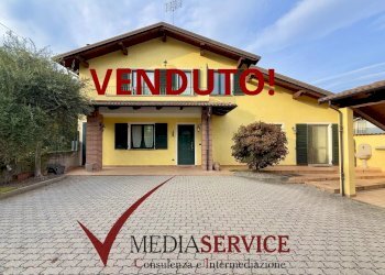 VILLETTA DI RECENTE COSTRUZIONE A 100 METRI DAL CENTRO Via XXV Aprile