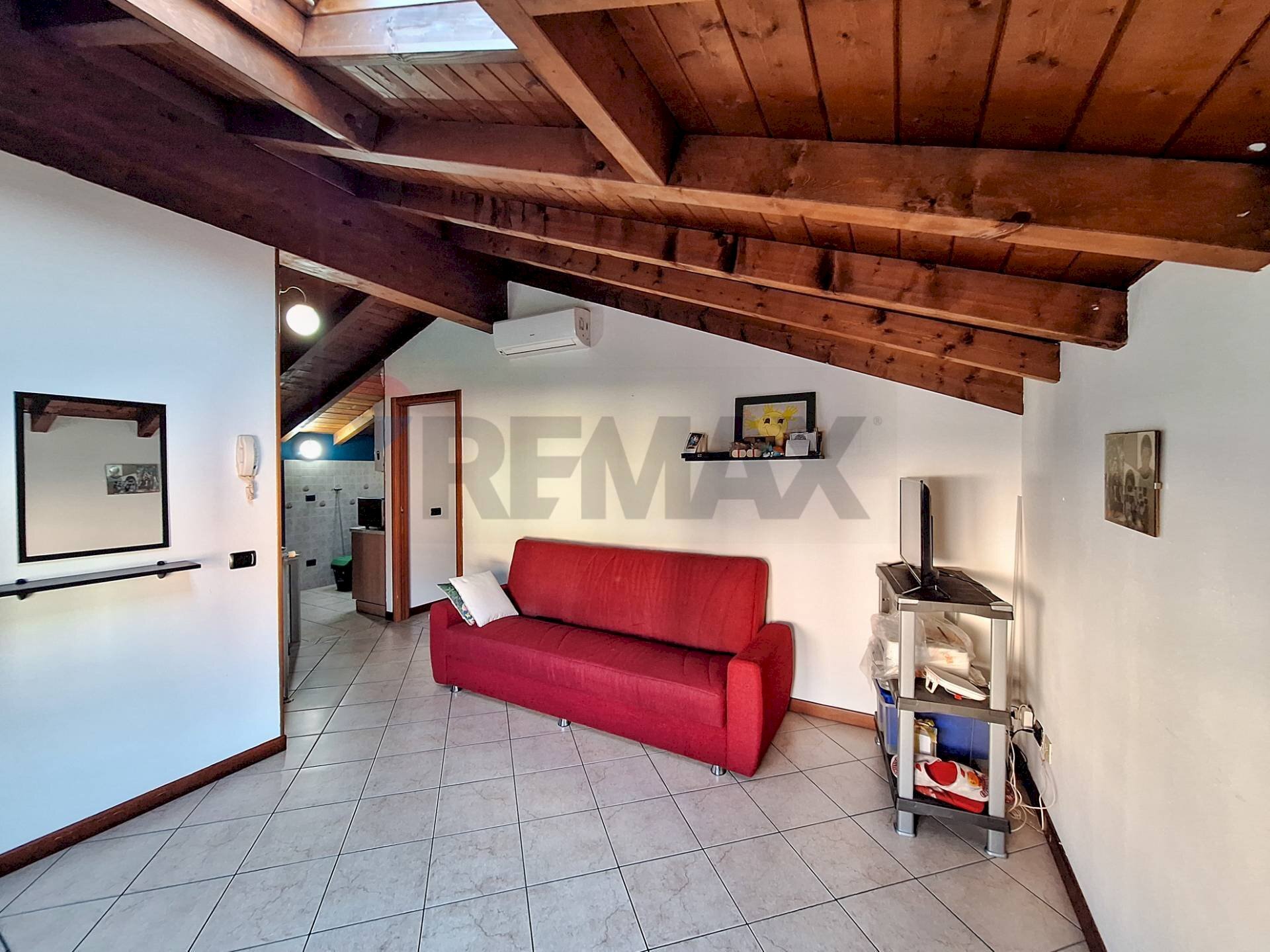 appartamento in vendita a Castronno