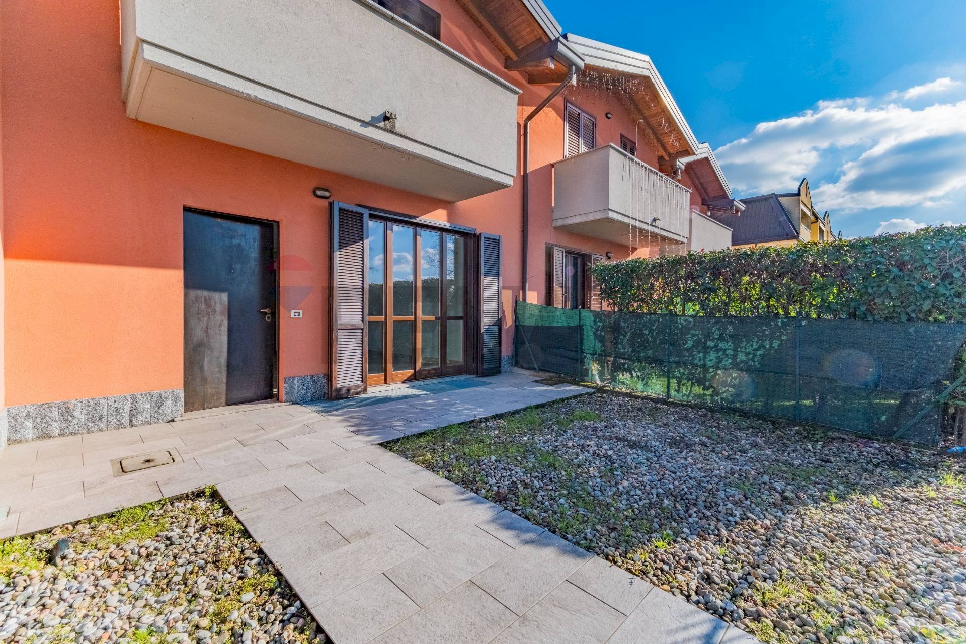 casa indipendente in vendita a Fagnano Olona