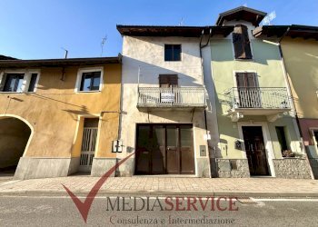 TERRATETTO IN POSIZIONE CENTRALE Via Mario Rosso