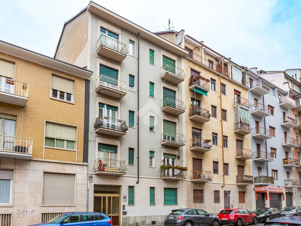 appartamento in vendita a Torino in zona Santa Rita