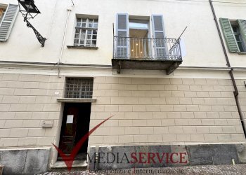 AMPIO BILOCALE COMPLETAMENTE RISTRUTTURATO IN CENTRO STORICO via San Sebastiano