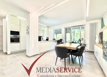 APPARTAMENTO INTERAMENTE RISTRUTTURATO, CON PATIO ESTERNO PRIVATO Via della Moletta
