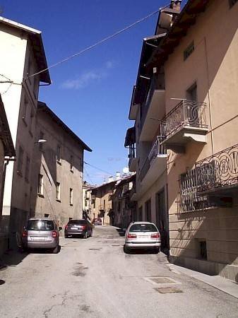 Stabile o palazzo tre piani, da ristrutturare, Borgo San Dalmazzo