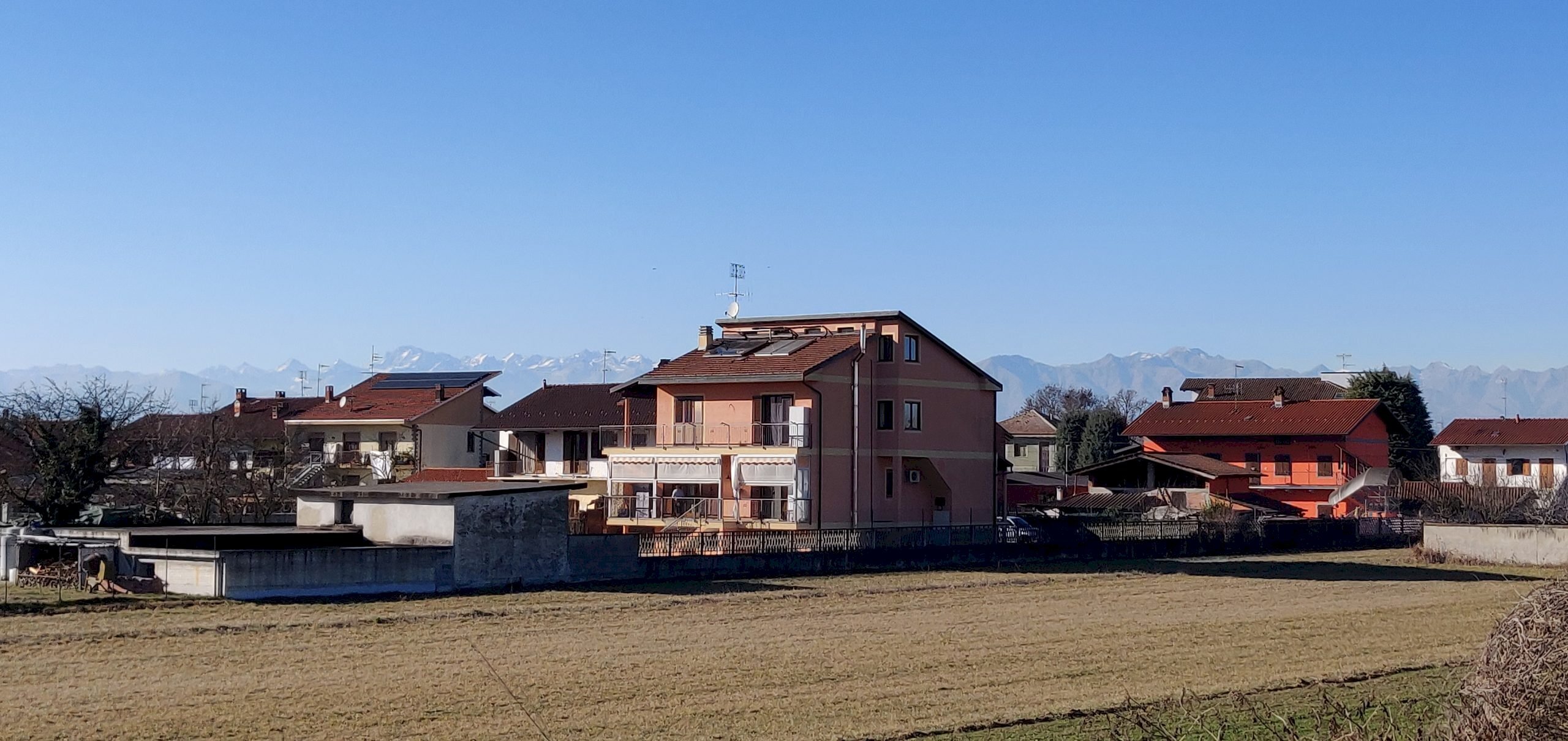 Property Details Villa Bifamiliare - Torrazza Piemonte