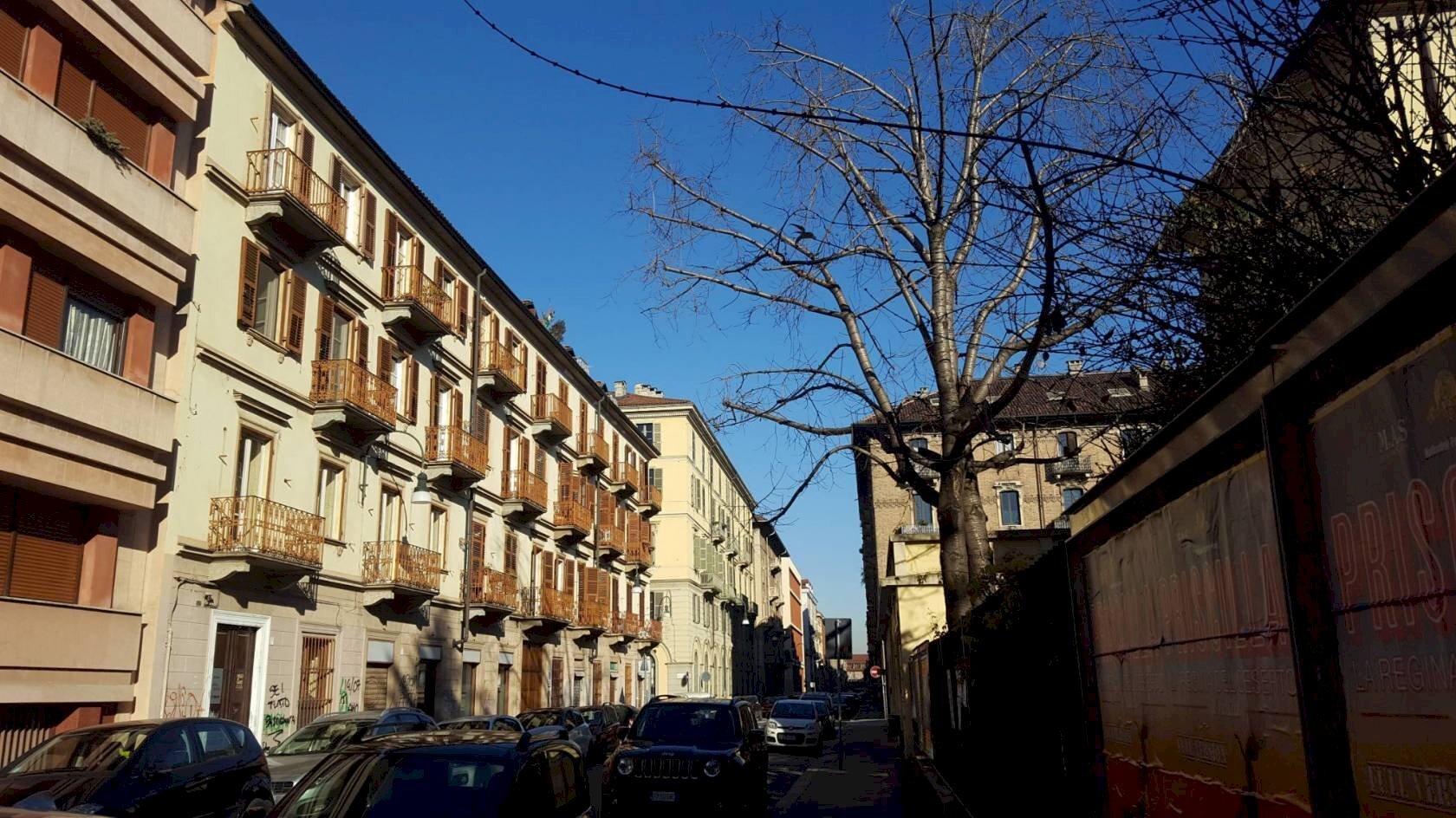 VIA CERNAIA PRESSI METRO STAZIONE PORTA SUSA VIA PERRONE