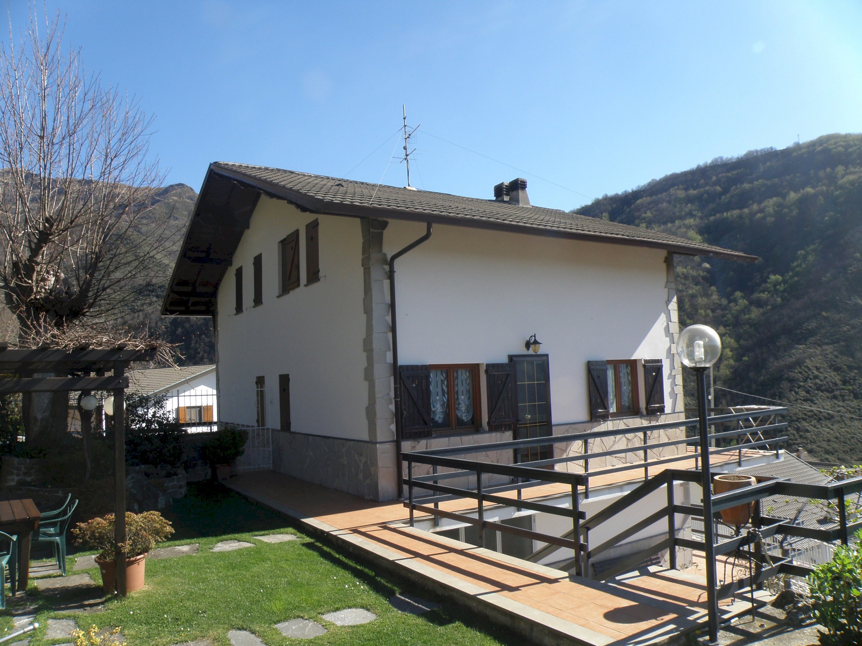 Vendita: Villa a Schiera - 140000 € - Moconesi