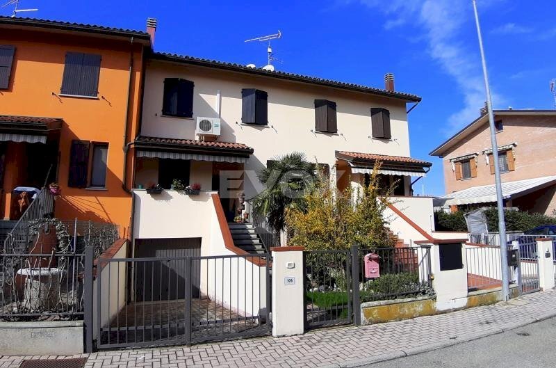 € 225.000 3 camere in Vendita, Castelletto, Castello di Serravalle (Bologna)