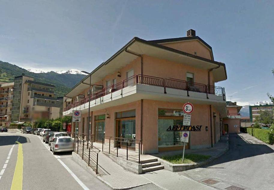 Vendita Negozio via Kaolack, 18, Aosta