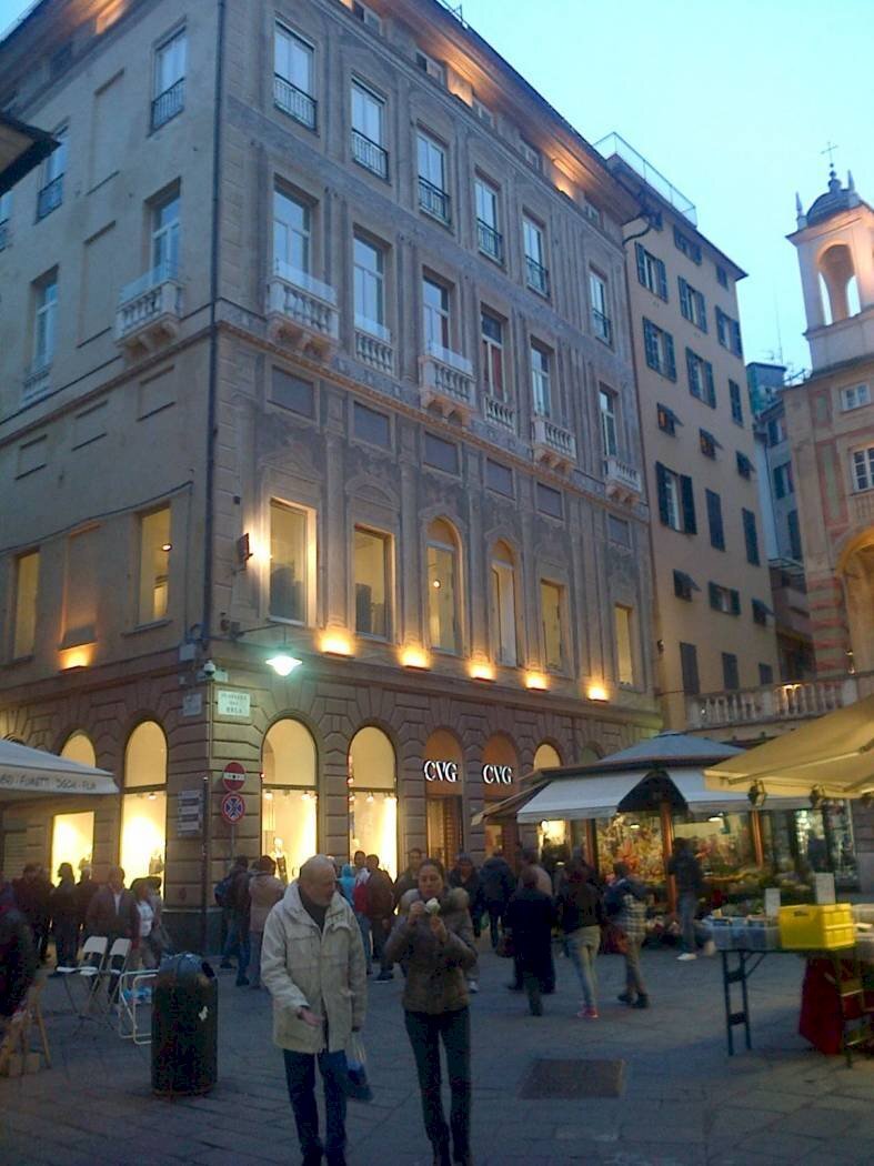 Affitto Negozio piazza Banchi, 1, Genova
