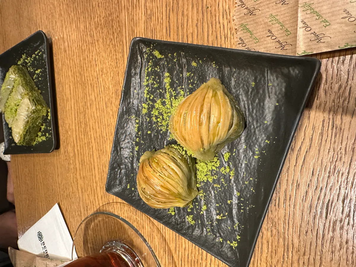 Midye Baklava