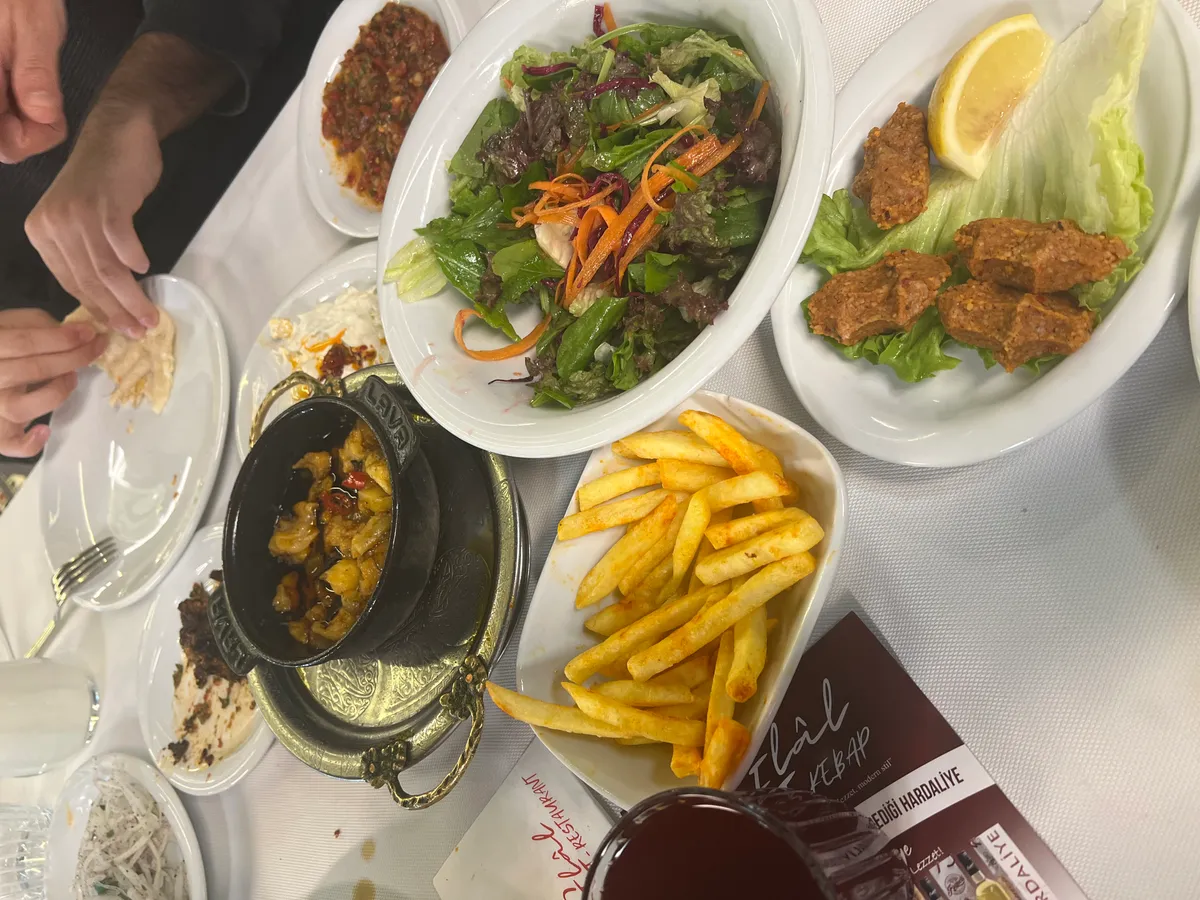 Celal Et Kebap Balgat, Çankaya/Ankara mekanındaki Adana kebap için ekinakbiyik yorumu Resim