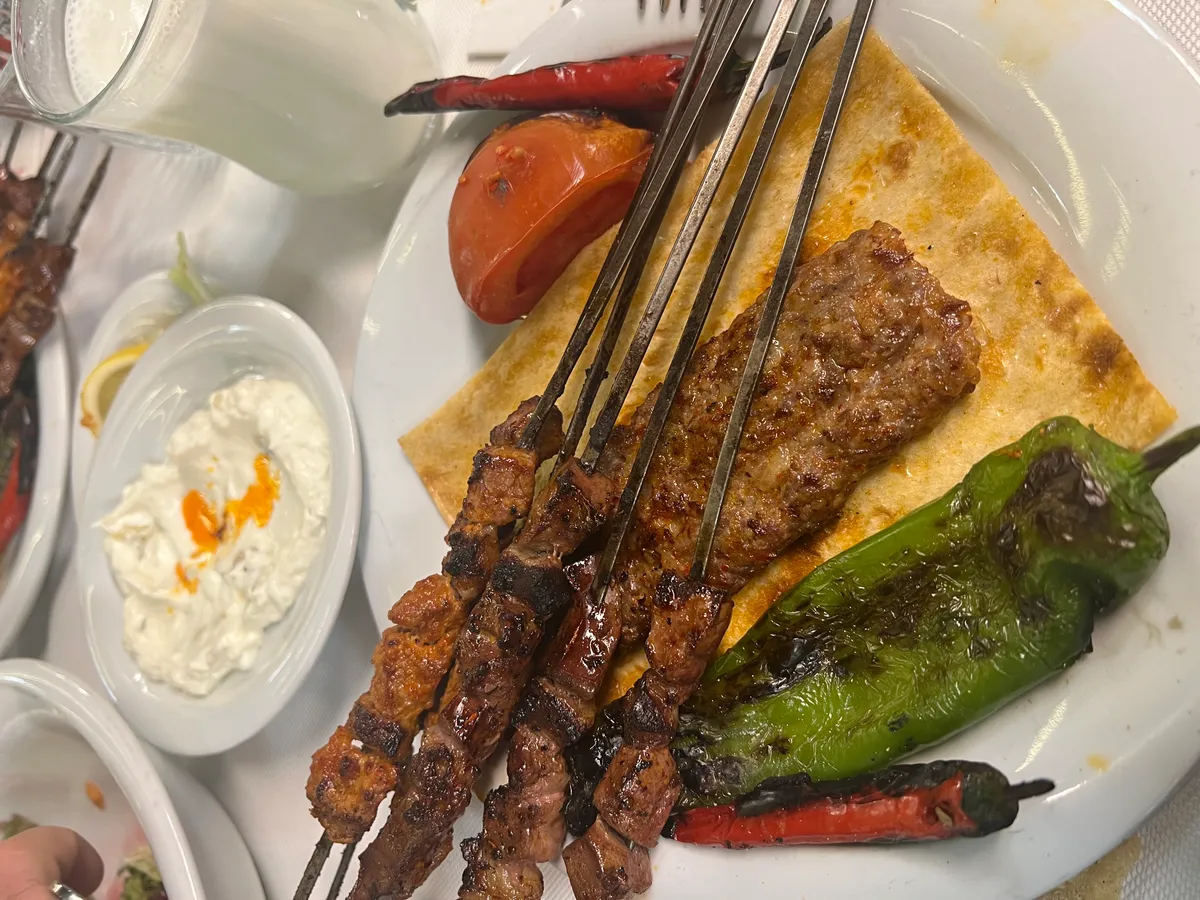 Celal Et Kebap Balgat, Çankaya/Ankara mekanındaki Adana kebap için ekinakbiyik yorumu Resim