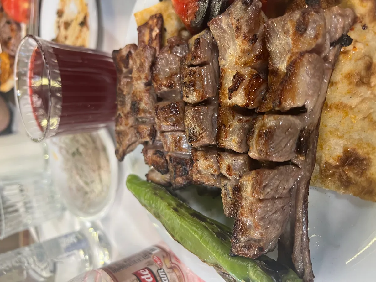 Celal Et Kebap Balgat, Çankaya/Ankara mekanındaki Adana kebap için ekinakbiyik yorumu Resim