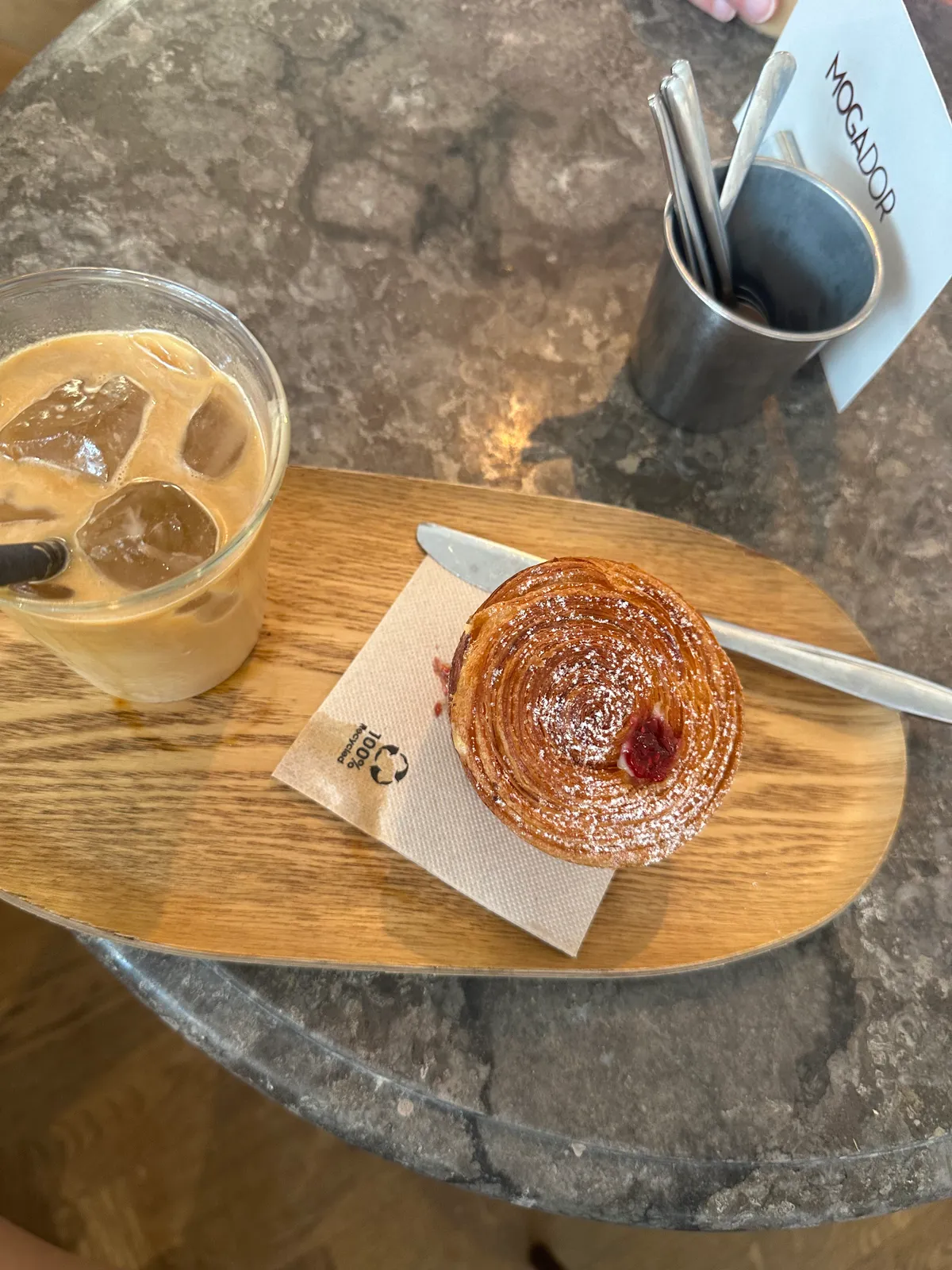 Cruffin recensie door diloyloyy bij Mogador Cafe, Haarlem Image Cruffin recensie door diloyloyy bij Mogador Cafe, Haarlem Image