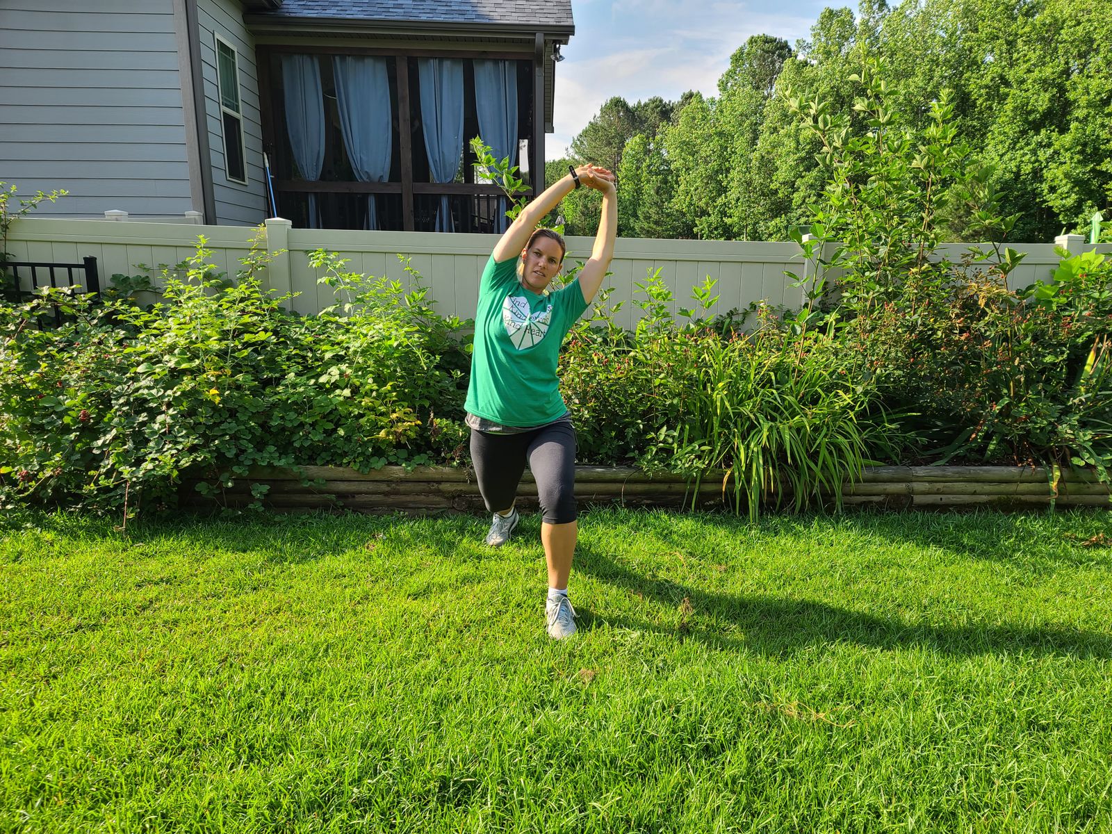 Crescent lunge with side bend