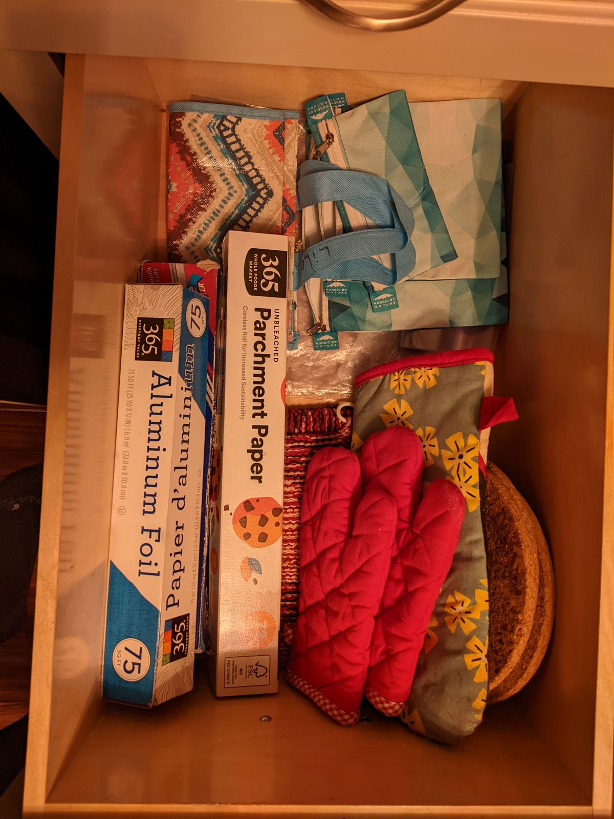 Note the new reusable sandwich bags in the upper right. Thank you, bags, for inspiring this project.