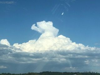 Following a cloud with our eye and drifting through the sky with it can be an easy and relaxing meditation.