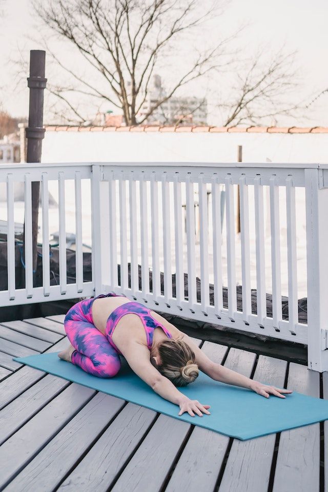 Chill's Pose Photo by Marta Wave