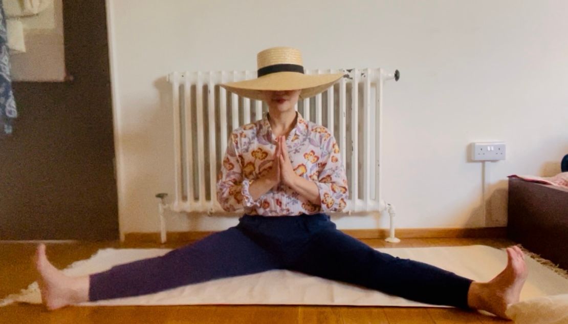 Hat compulsory; Lycra not