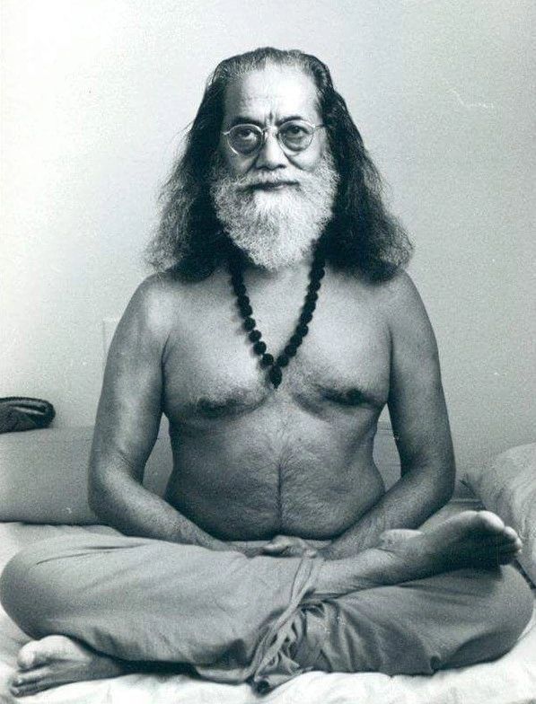 Kriya Yogi Swami Hariharananda Giri 