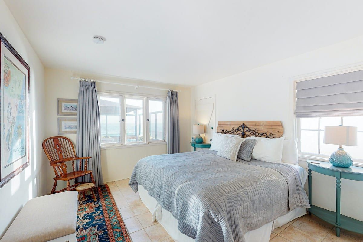 King Room-Ocean View-Private Bath