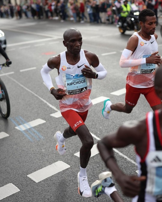 kipchoge berlin marathon - nn running team - race