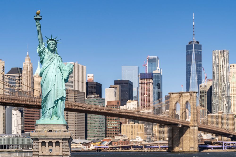 nyc marathon - statue of liberty