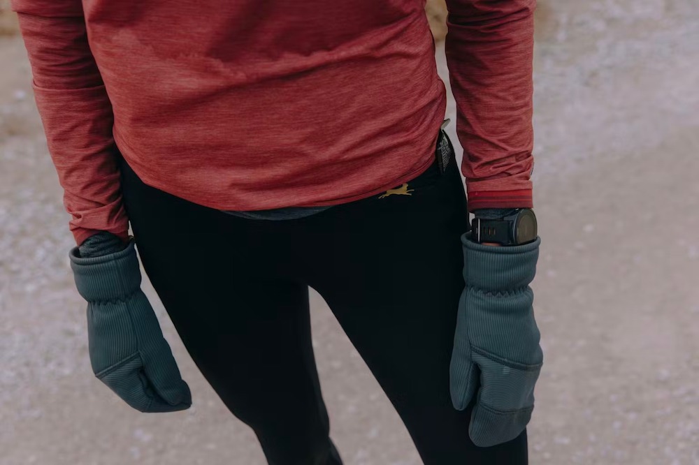 Tracksmith Brighton Base Layer - Tracksmith NDO Tights - Tracksmith NDO  2-in-1 Mittens - testing while running – iRunFar