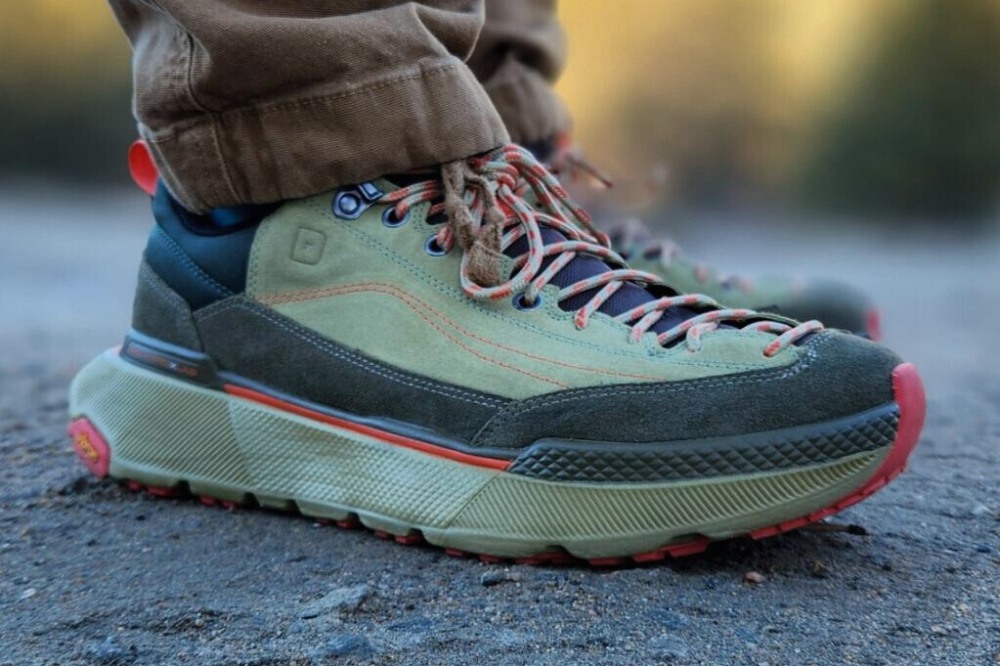 deckers x lab enduro max low