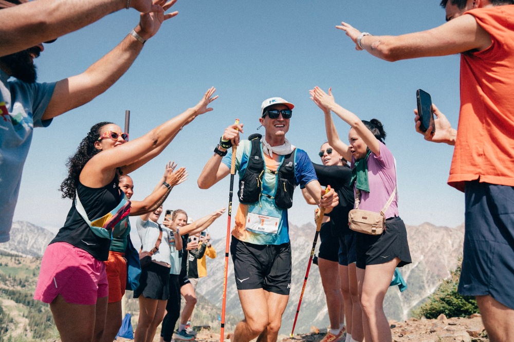 speedgoat 50K - hands up