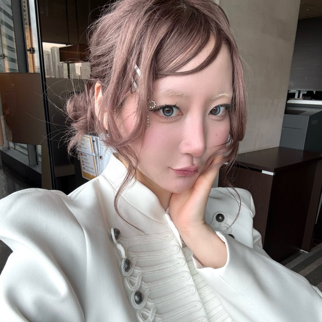 mayu / ハイトーン / ケアブリーチ / ミルクティーベージュ / 表参道のプロフィール写真