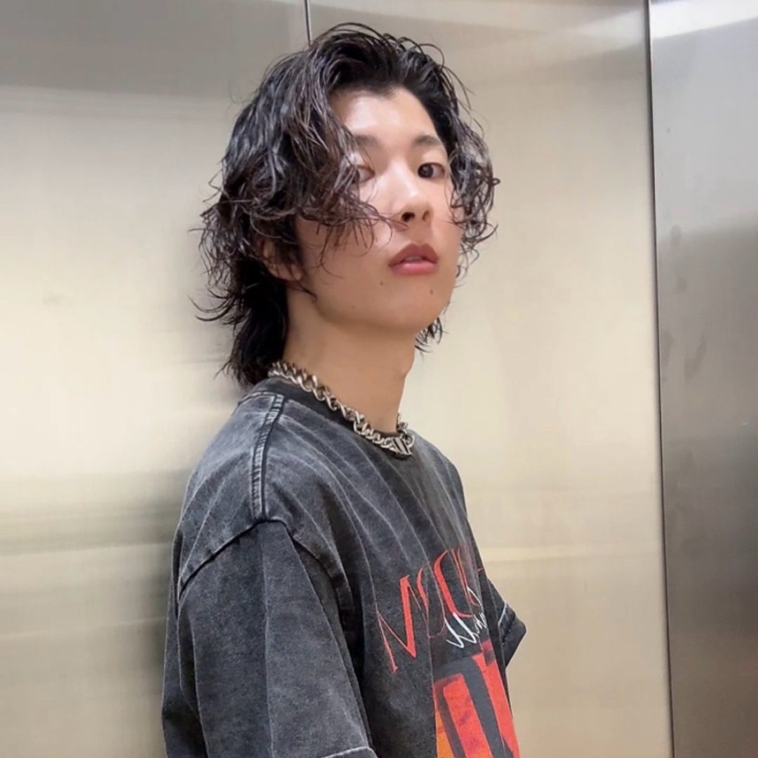 akihiro shimoo 下尾明大（しもおあきひろ）/原宿/ハイトーンカラーのプロフィール写真
