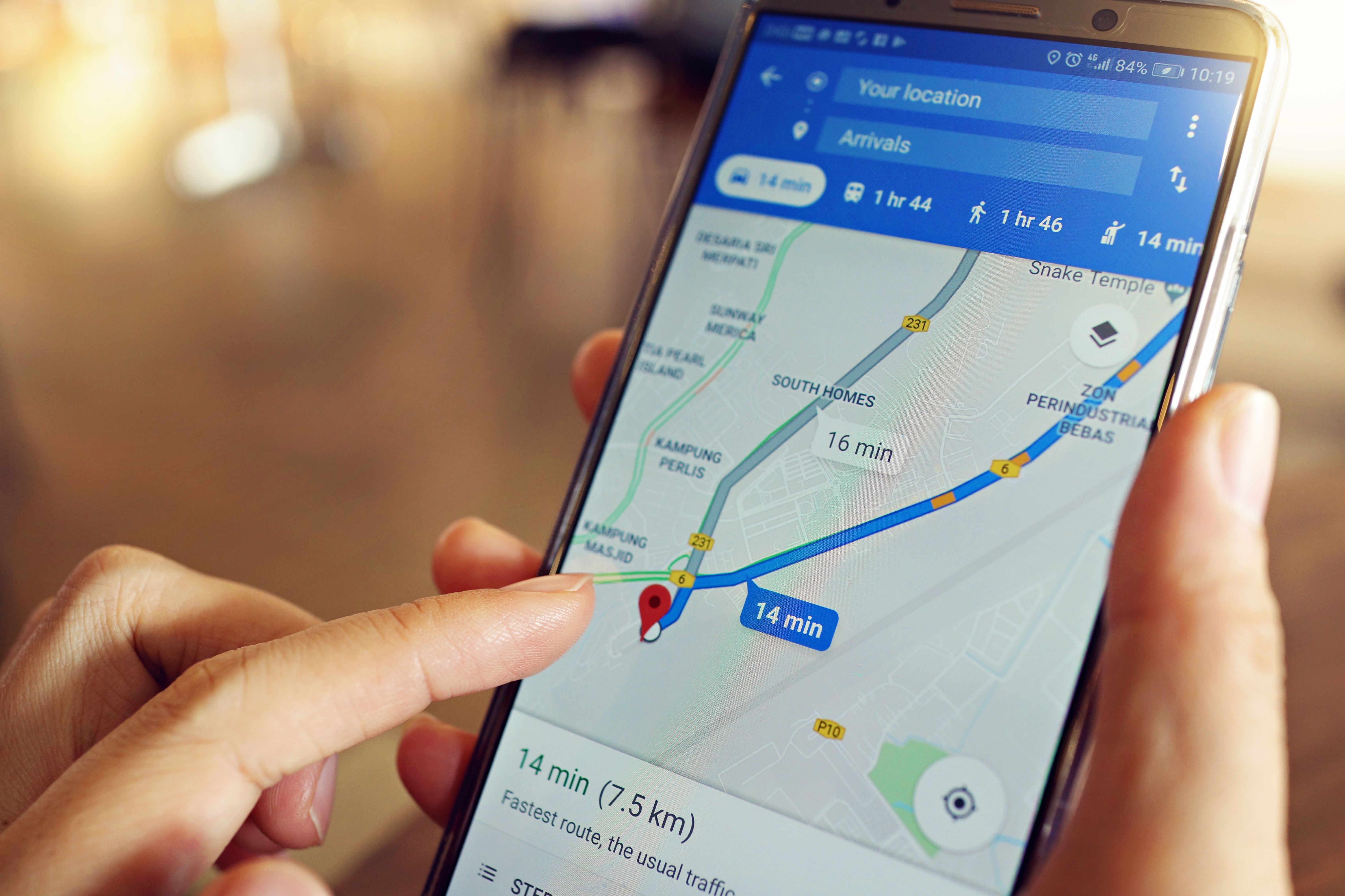 Google Maps: Как да изтеглиш карти на телефона си, за да ги използваш, когато нямаш интернет (офлайн)?
